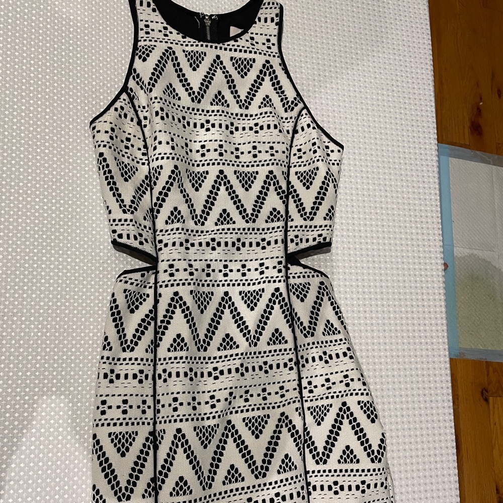 Dolce vita short black and white dress size XS